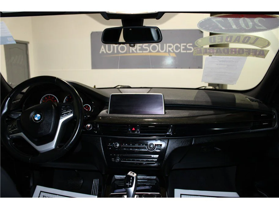 Used 2017 Black BMW sDrive35i image 14