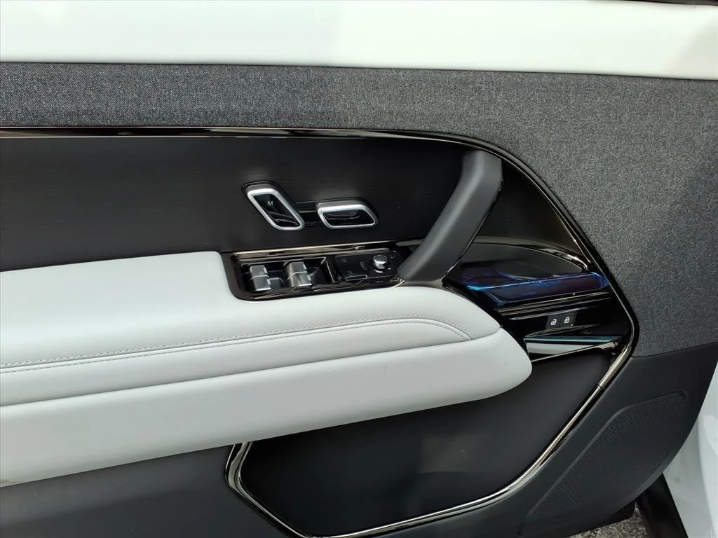 2025 Land Rover Range Rover Sport SE - Photo 9