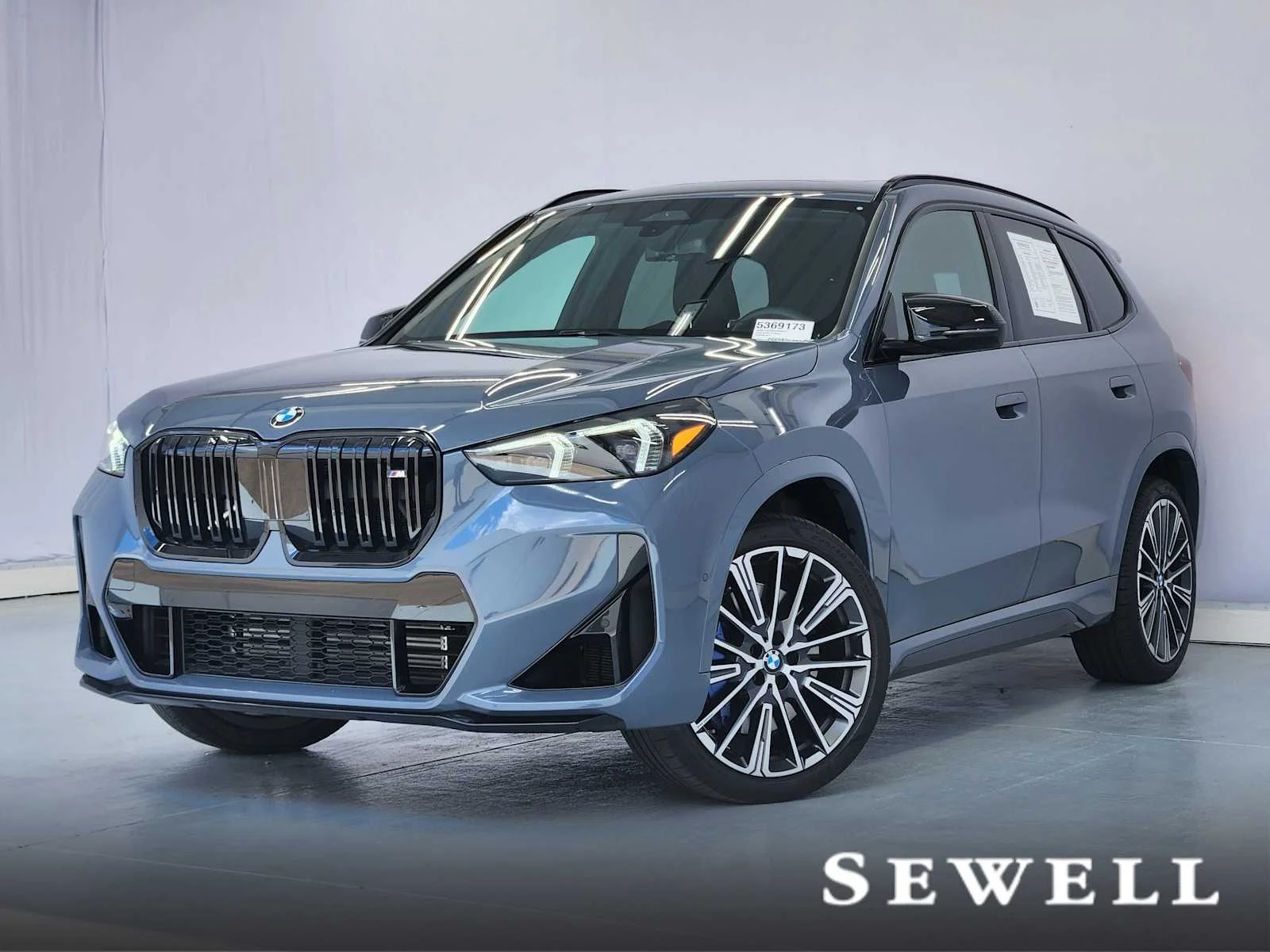 2025 BMW X1 M35i xDrive's photo