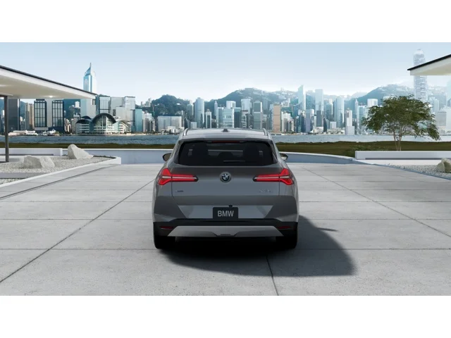 New 2026 Skyscraper Grey Metallic BMW  image 5