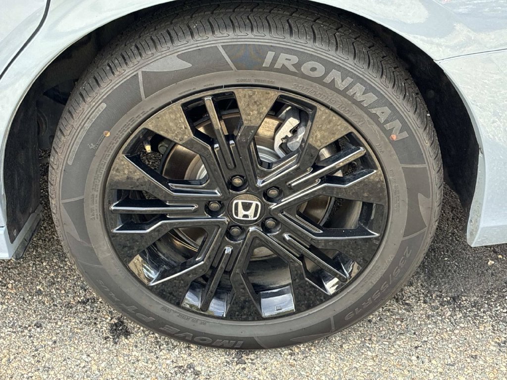 Used 2025 Gray Honda Sport-L image 23