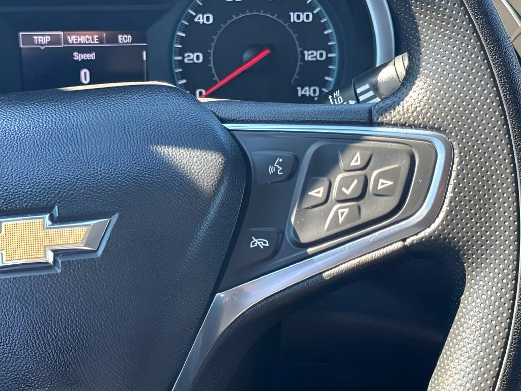 Used 2025 Gray Chevrolet LT image 14