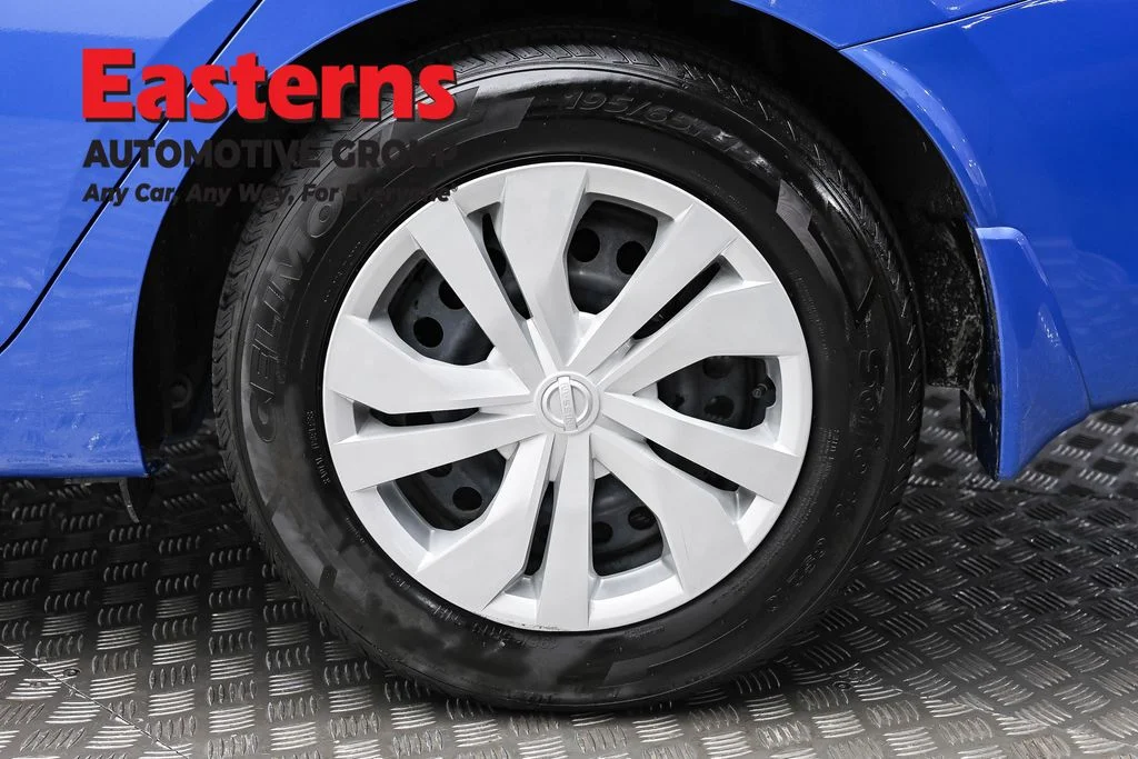 Used 2024 Blue Nissan 1.6 S image 8