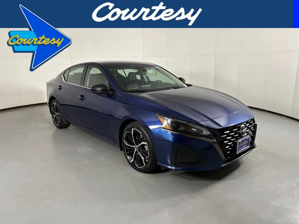 Used 2024 Blue Nissan 2.5 SR image 1