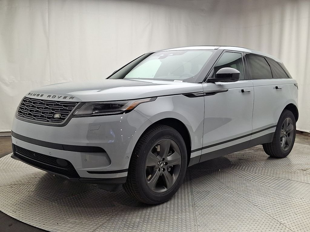 New 2026 Arroios Grey Metallic Land Rover S image 1