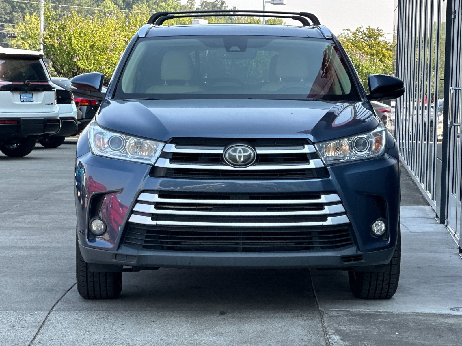 Used 2017 Shoreline Mist Toyota XLE image 8