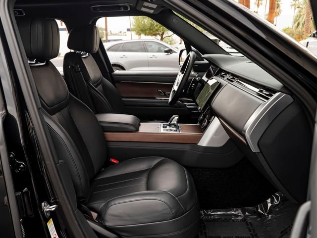 Used 2023 Santorini Black Metallic Land Rover SE image 32