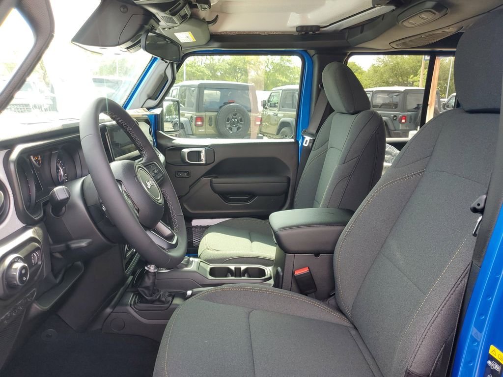 New 2026 Hydro Blue Pearl-Coat Exterior Paint Jeep Sport S image 9