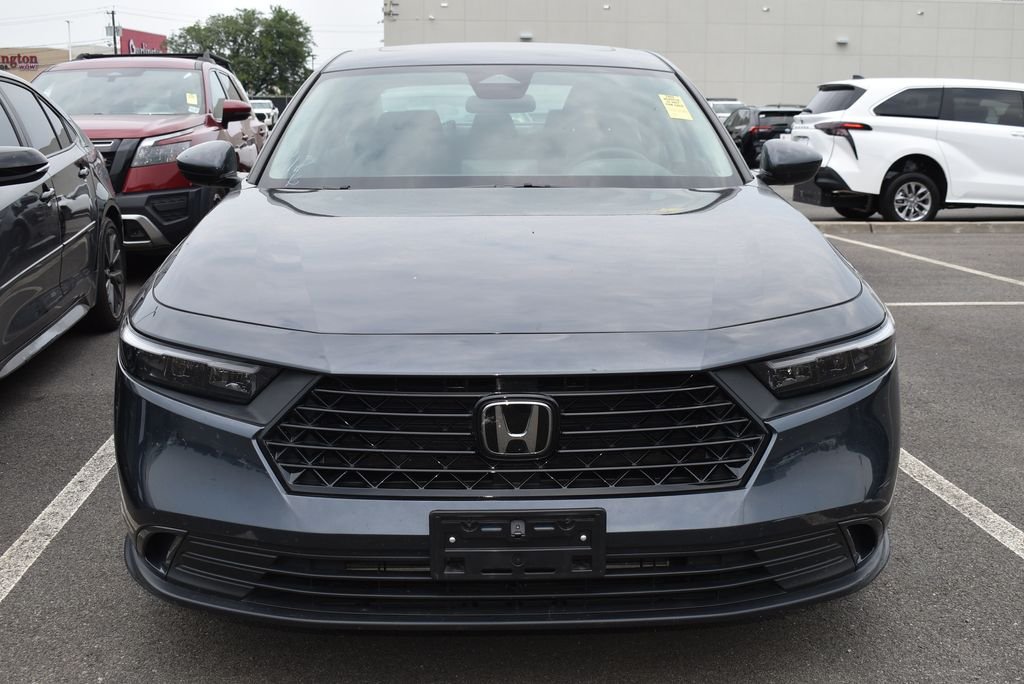 Used 2023 Gray Honda EX image 2