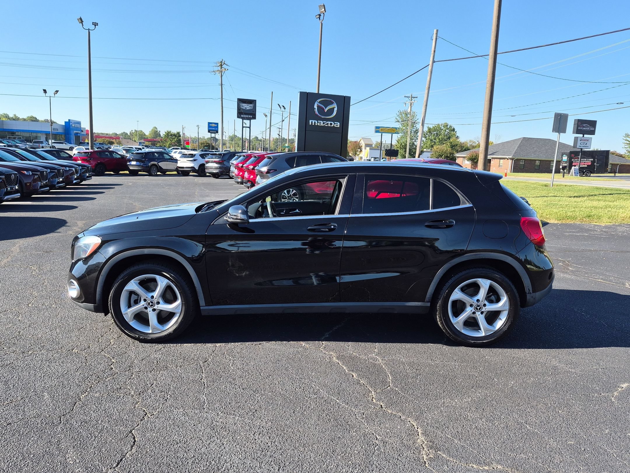 Used 2019 Cosmos Black Metallic Mercedes-Benz GLA 250 image 2