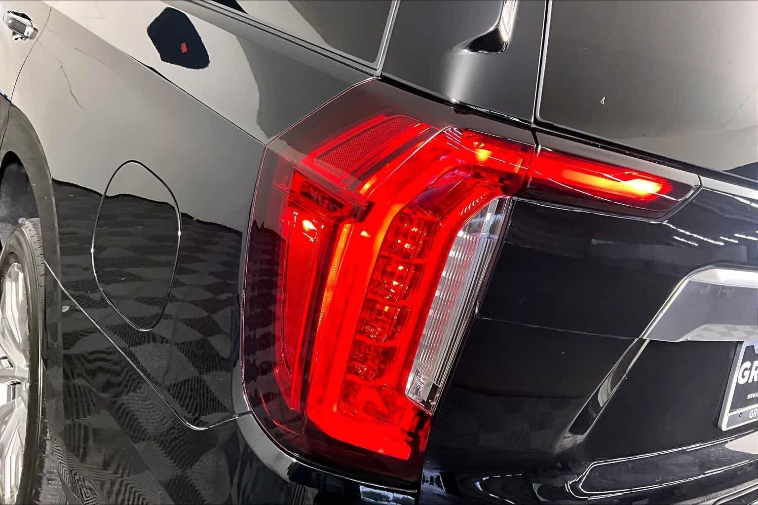 Used 2022 ONYX BLACK GMC Denali image 27