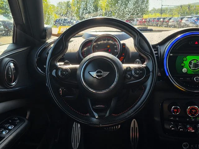 Used 2017 Silver Metallic MINI Clubman image 25