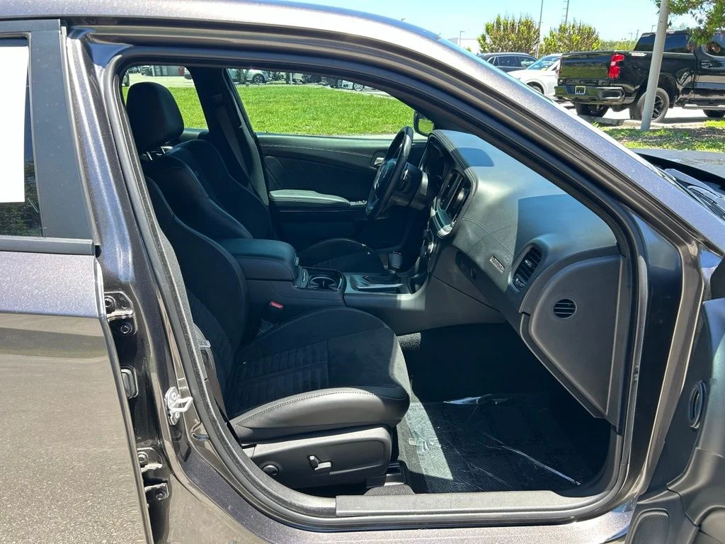 Used 2023 Granite Crystal Clearcoat Metallic Dodge R/T Scat Pack image 40