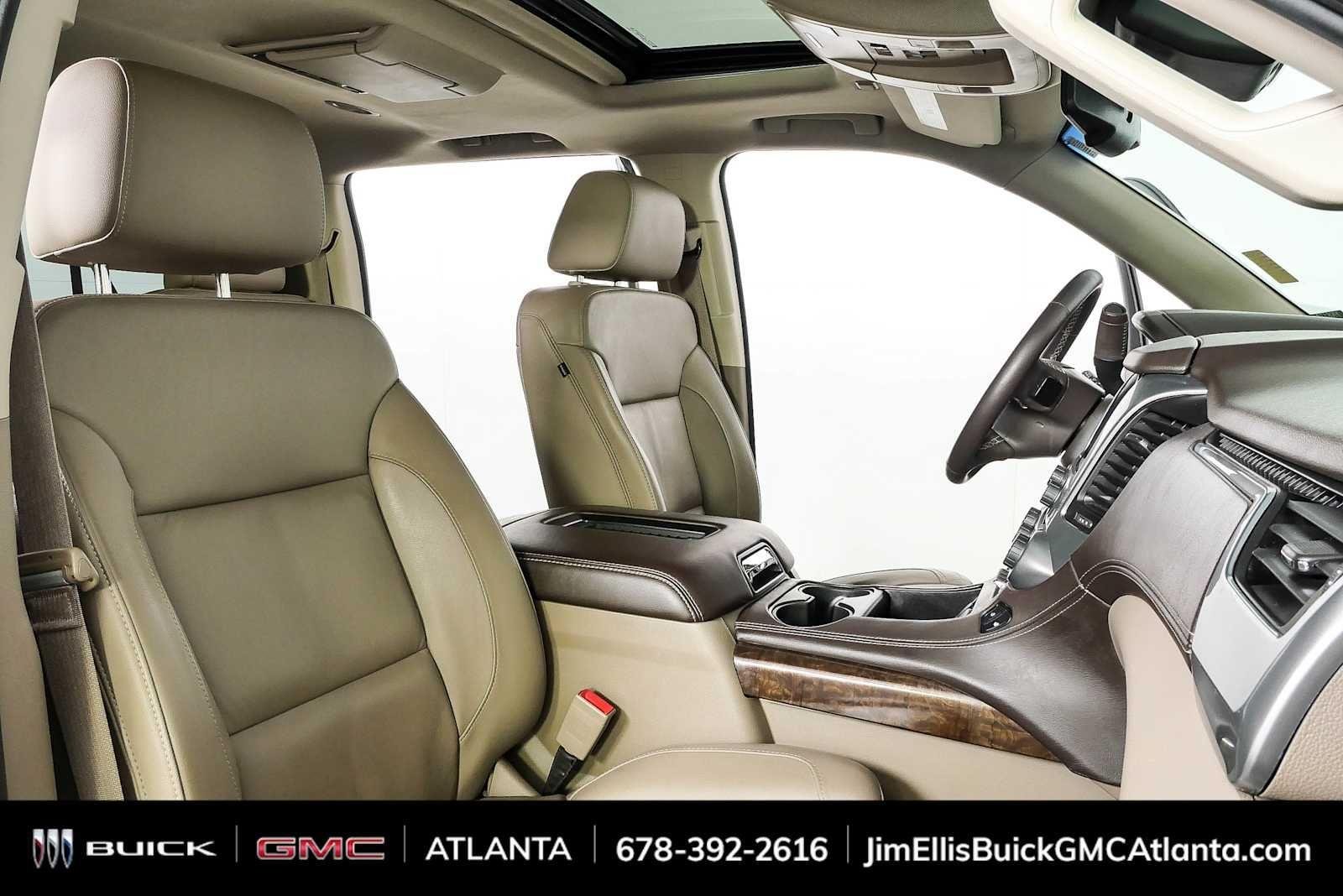 Used 2016 IRIDESCENT PEARL TRICOAT Chevrolet LT image 24