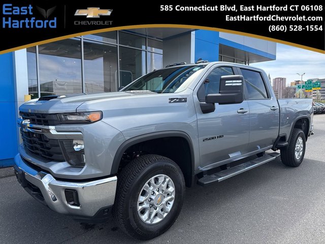 2026 Chevrolet Silverado 2500HD LT with 5th Wheel - Max Trailering - Leather - Convenience I & II - Dark Essentials - Remote Start - Multi-Flex - Heat - Z71 - Plow Prep
