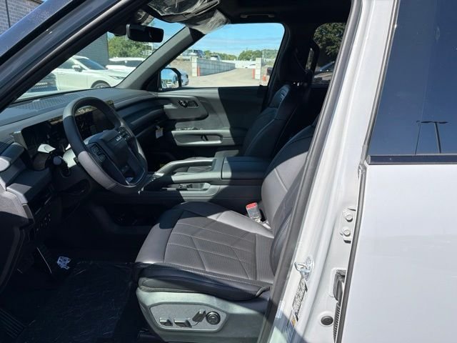 New 2027 Wolf Gray Kia X-PRO SX image 13