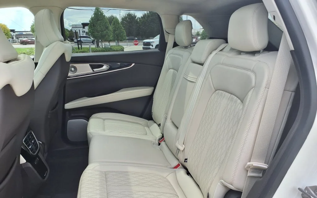 Used 2023 White Lincoln Black Label image 14