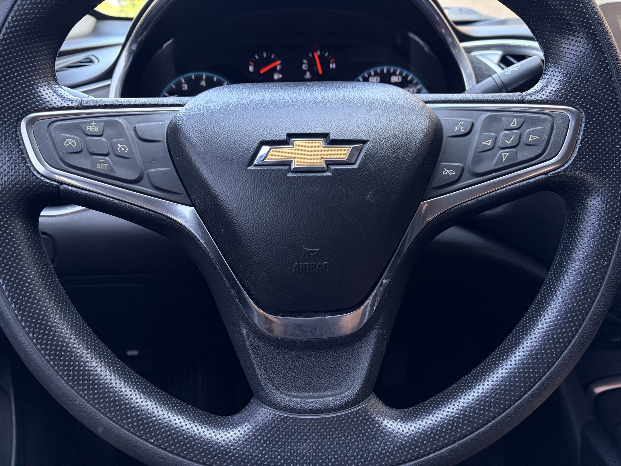 Used 2020 Shadow Gray Metallic Chevrolet LT image 12