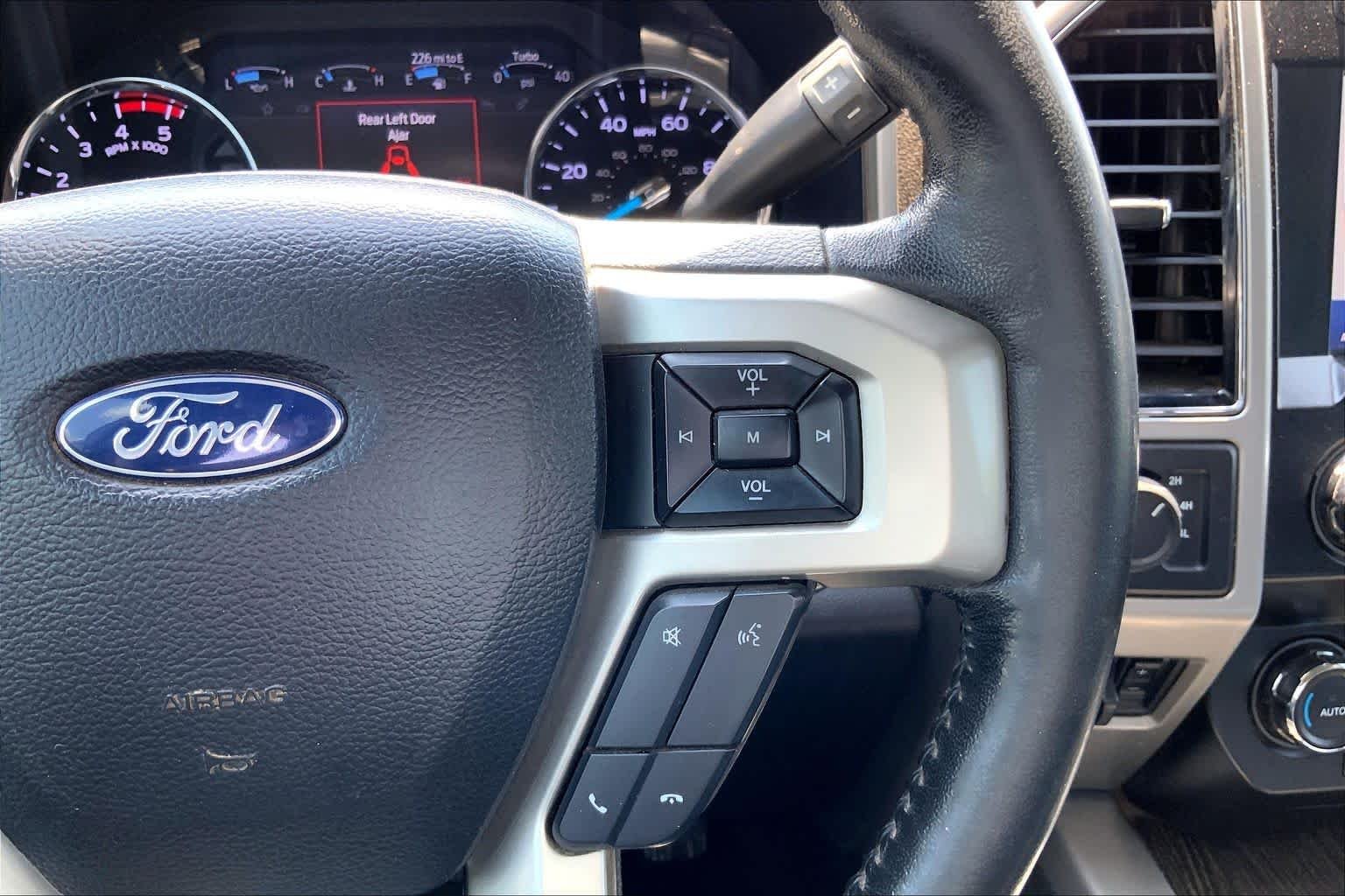 Used 2020 GRAY Ford LARIAT image 24