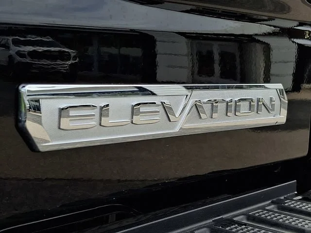 New 2026 Onyx Black GMC Elevation image 25