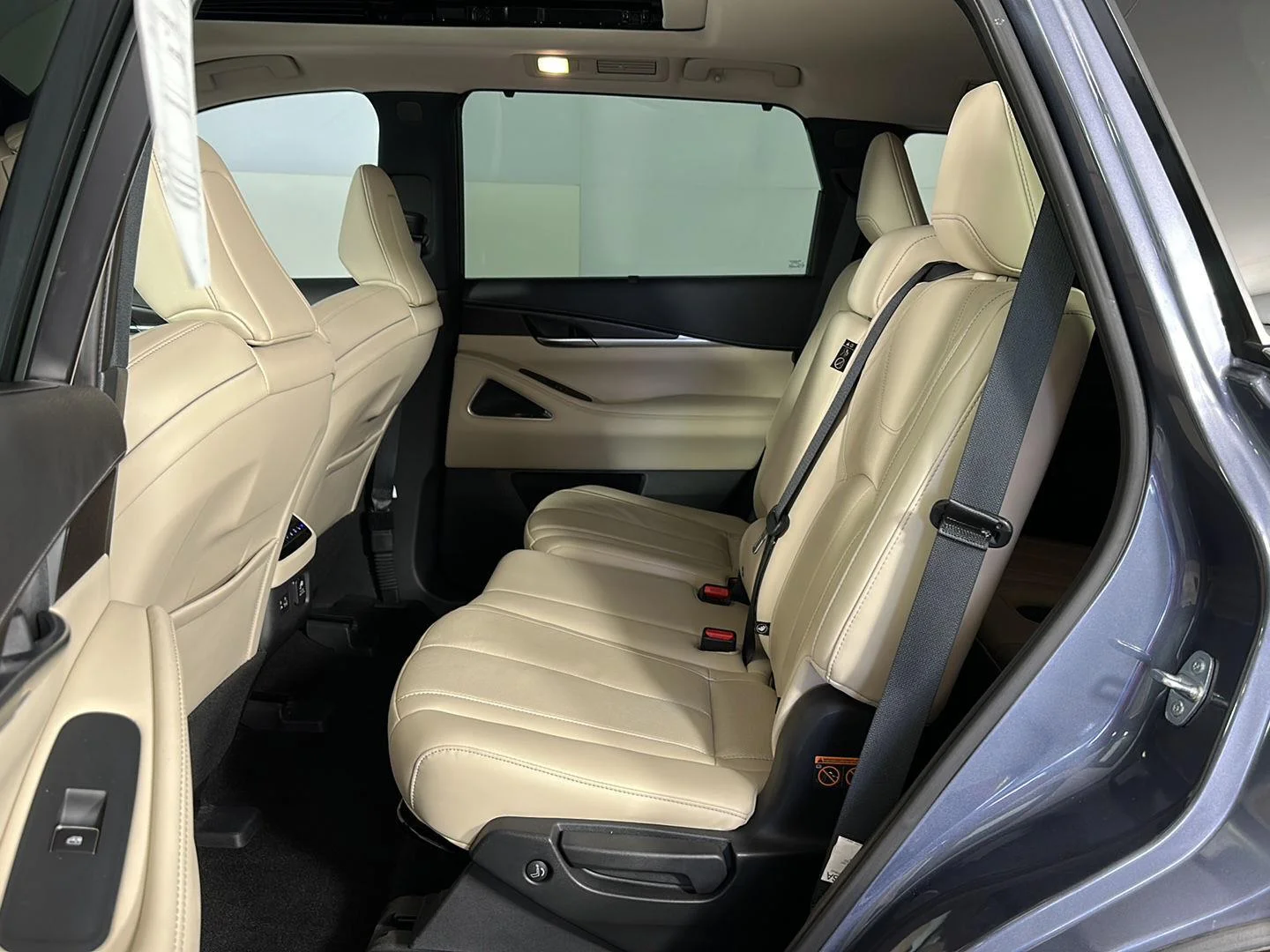 Used 2023 Moonbow Blue INFINITI SENSORY image 23