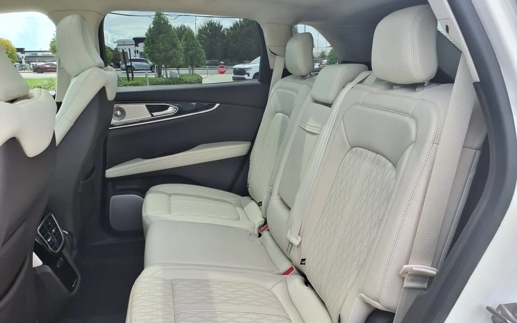 Used 2023 White Lincoln Black Label image 14