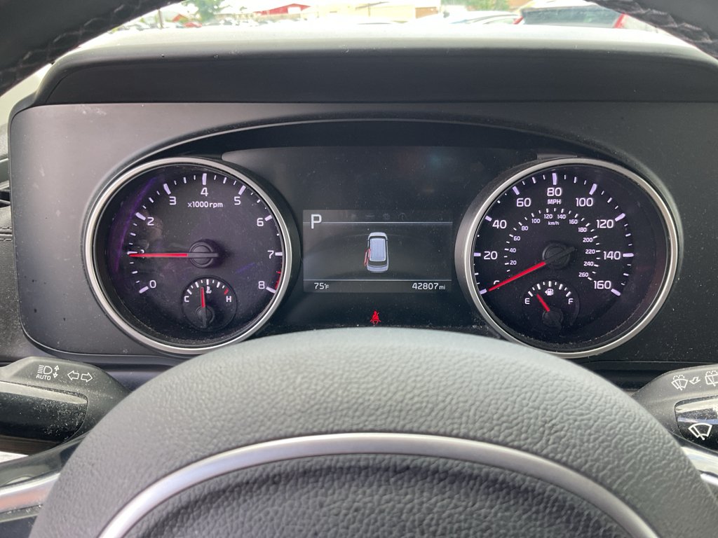 Used 2022 Deep Chroma Blue Kia LXS image 17