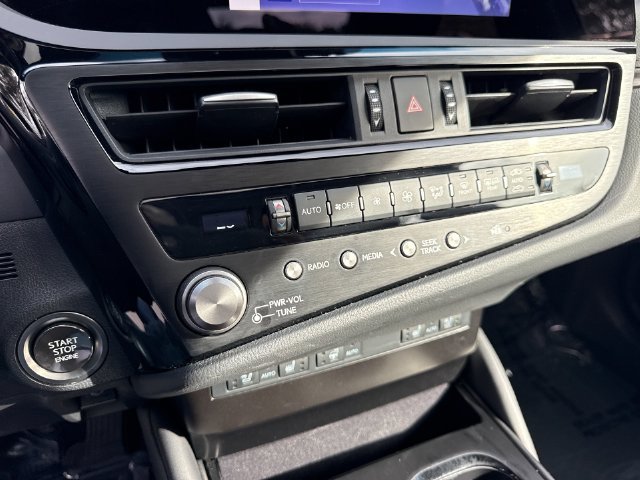 Certified Used 2025 EMINENT WHITE PEARL Lexus 350 image 19