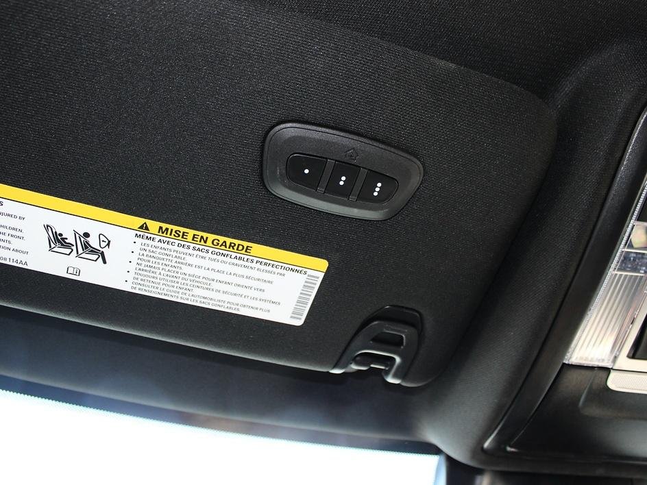 Used 2025 White Ram Laramie image 32