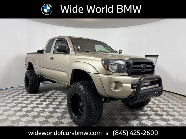 2005 Toyota Tacoma's photo