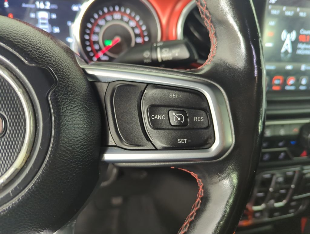 Used 2019 White Jeep Unlimited Rubicon image 22