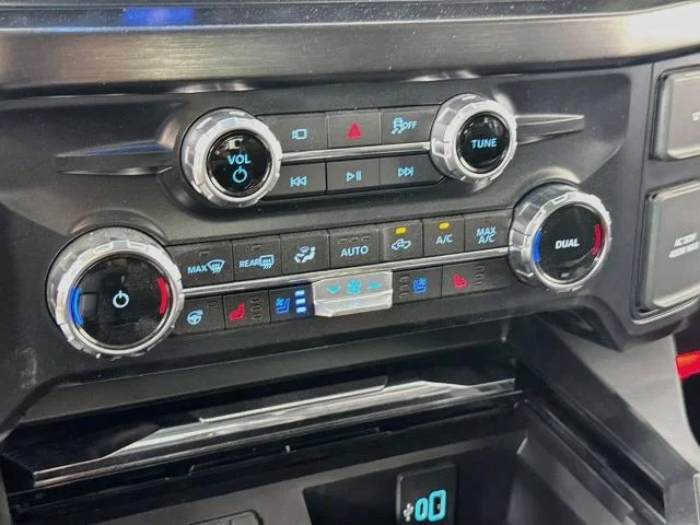 New 2026 Agate Black Metallic Ford F-250® Lariat® image 55