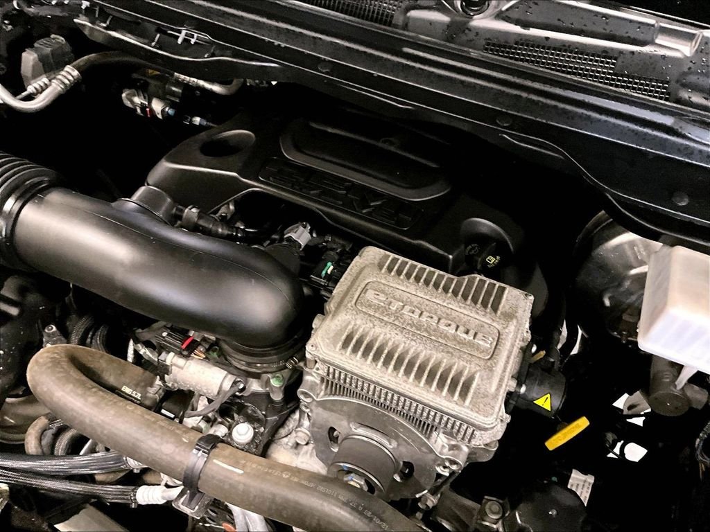 Used 2024 Silver Ram Laramie image 36