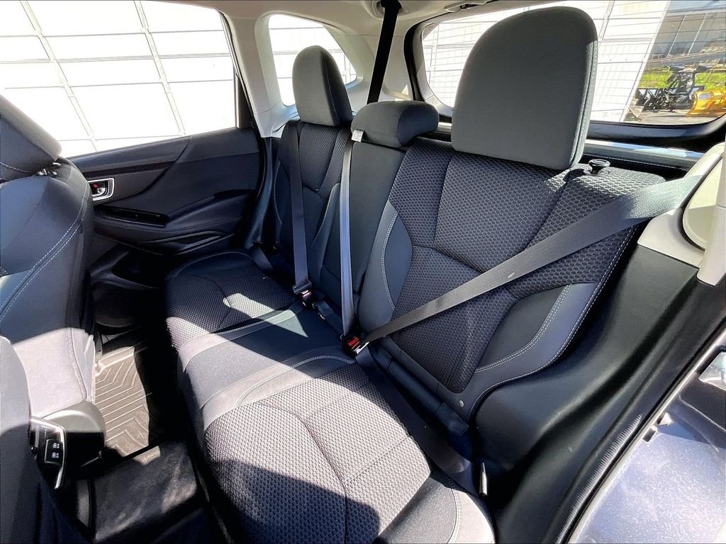Used 2024 Gray Metallic Subaru Premium image 15