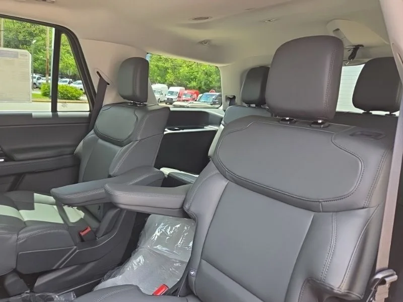 New 2026 Agate Black Metallic Ford Active image 28