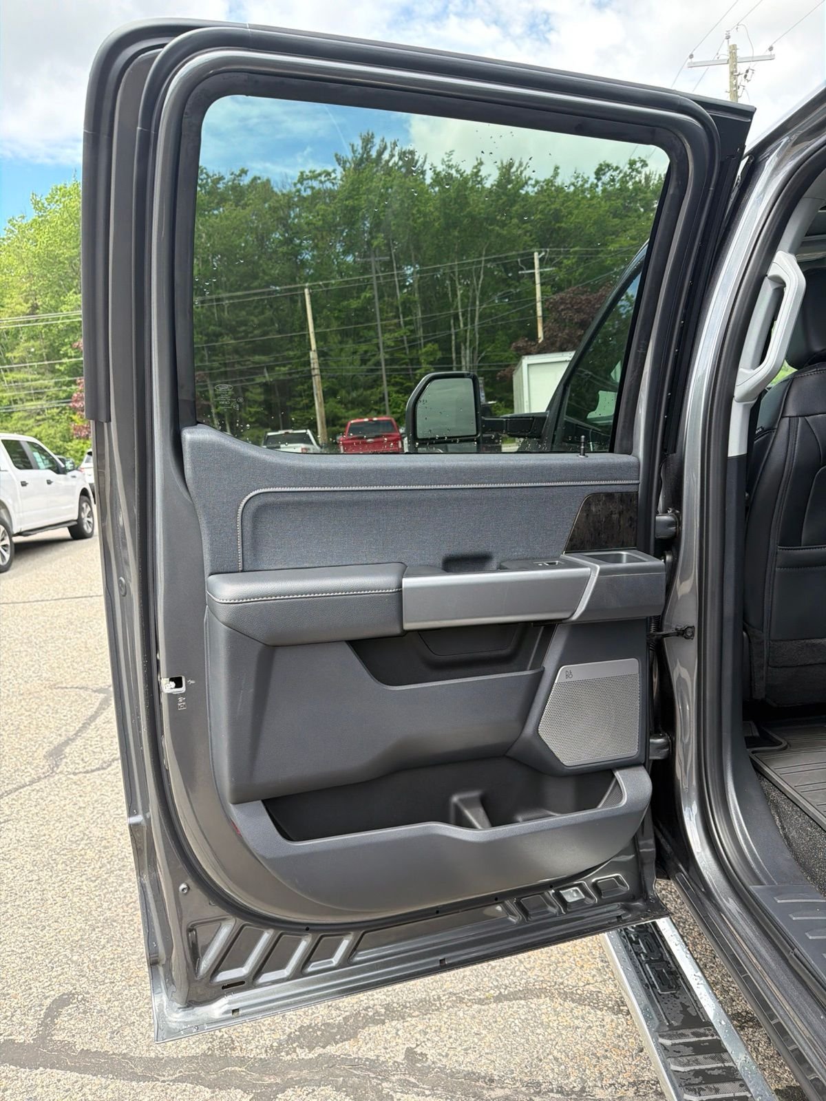 New 2026 Carbonized Gray Metallic Ford F-250® Lariat® image 15