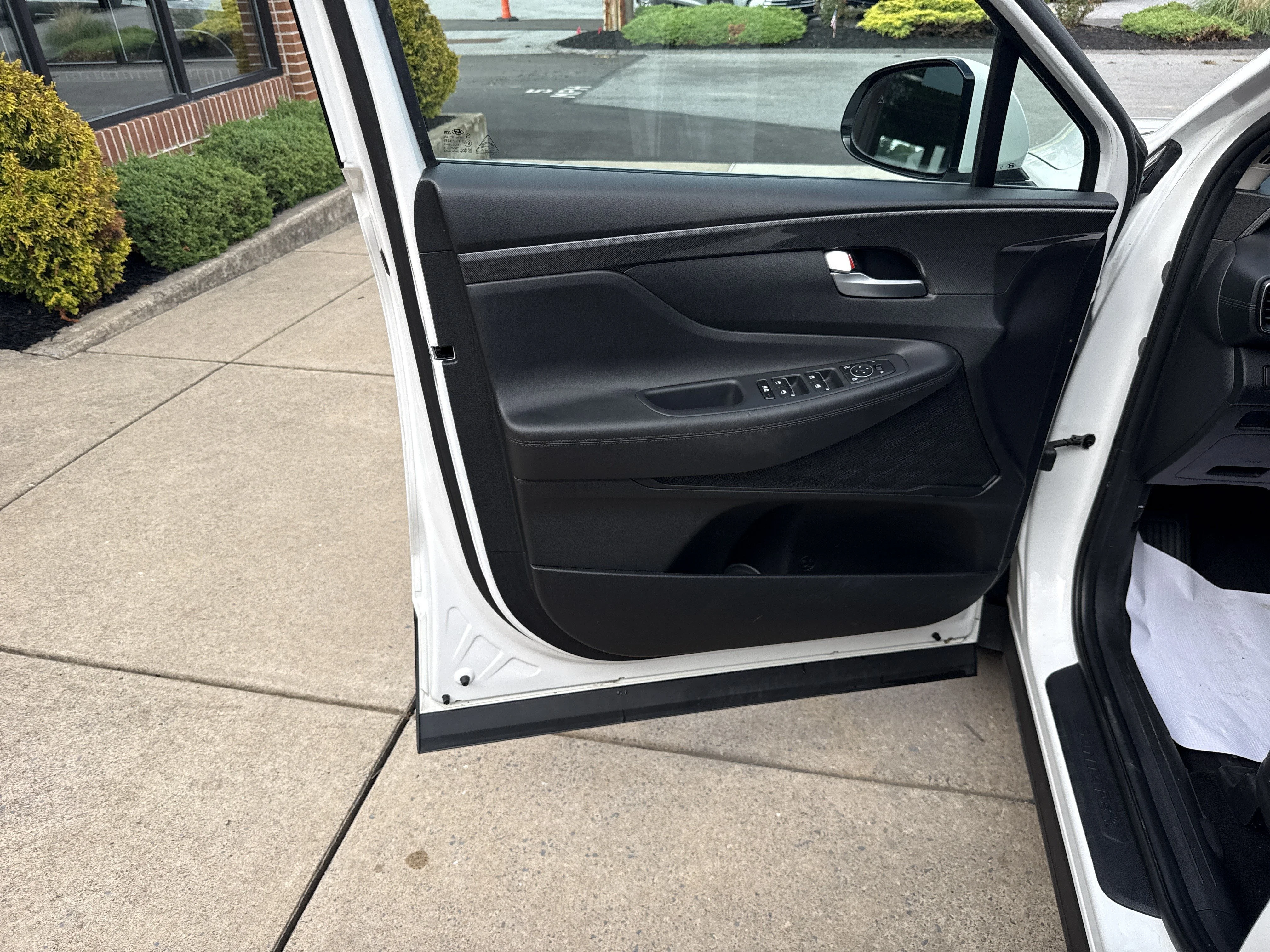 Used 2023 Serenity White Pearl Hyundai SEL image 15