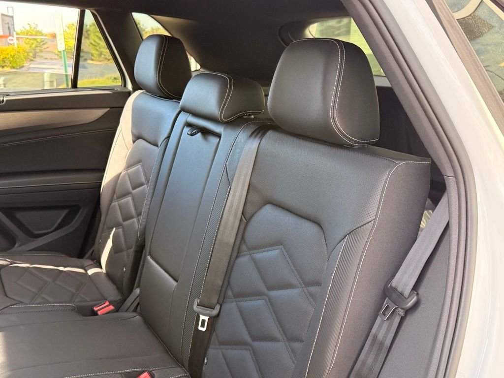 2026 Volkswagen Atlas Cross Sport SE w/Tech - Photo 31