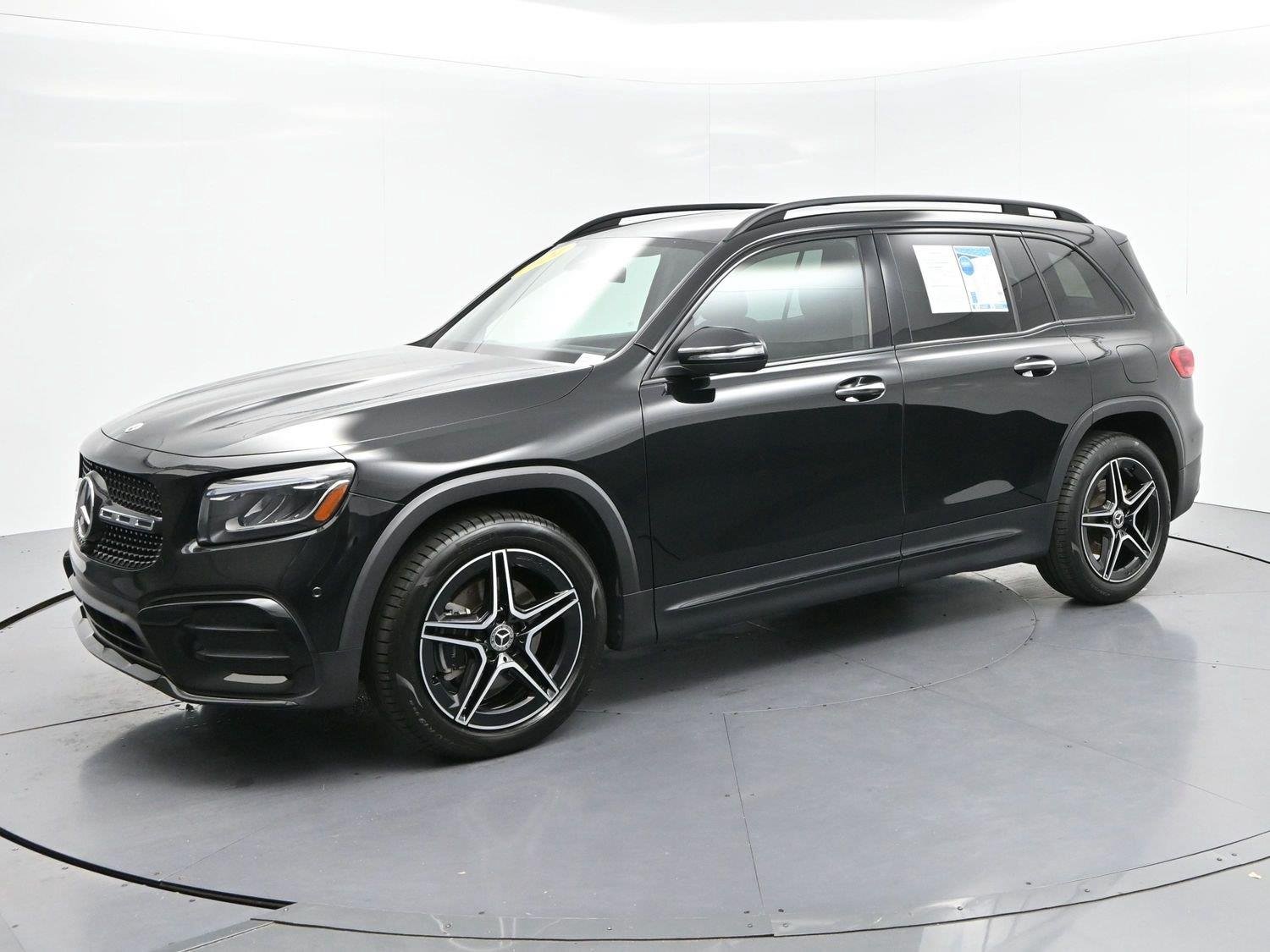 Used 2024 Black Mercedes-Benz GLB 250 image 3