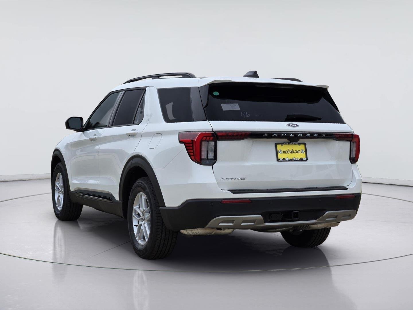New 2026 Star White Metallic Tri-Coat Ford Active image 3