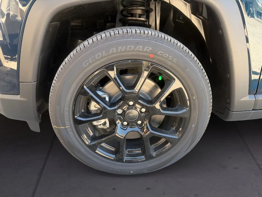 New 2026 Blue Jeep Latitude image 9