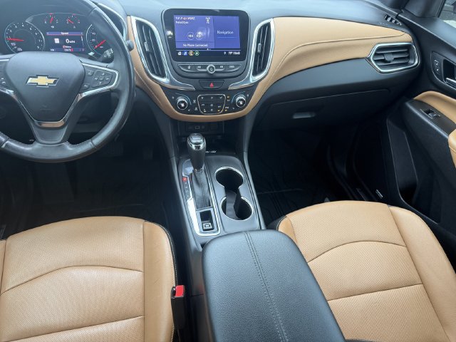 Used 2021 IRIDESCENT PEARL TRICOAT Chevrolet Premier image 16