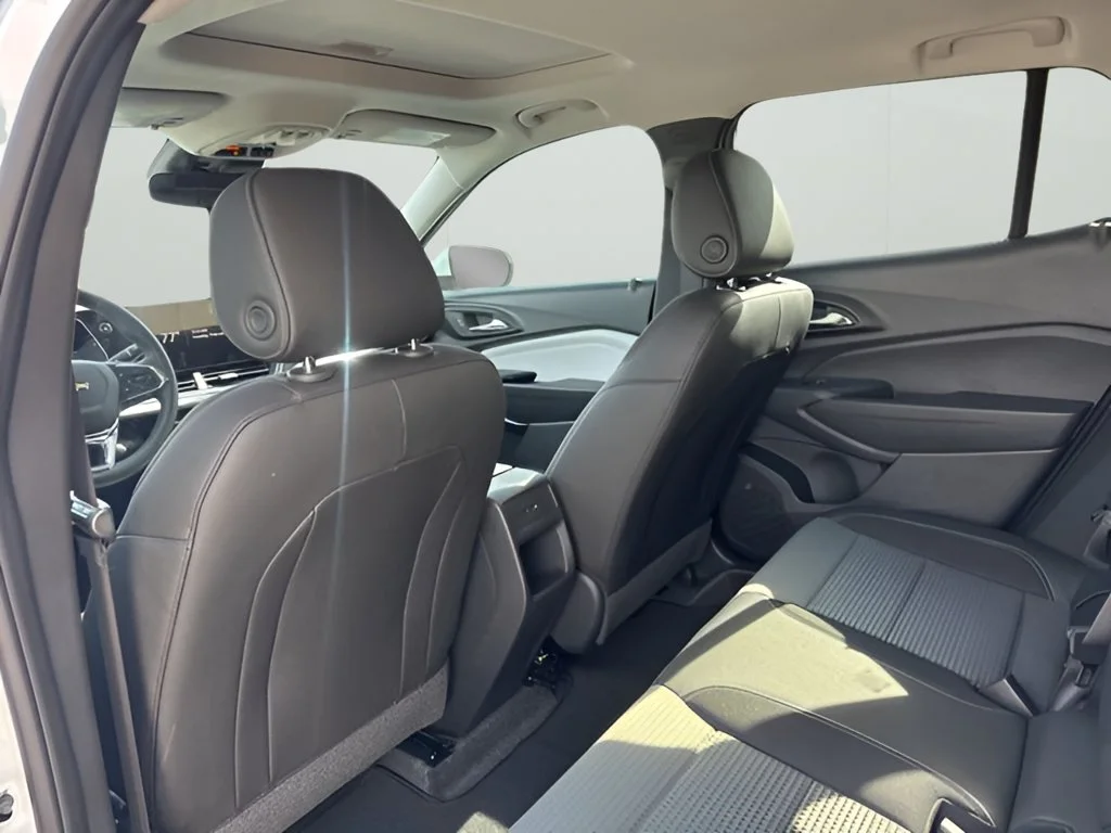 New 2026 Summit White Chevrolet LT image 18