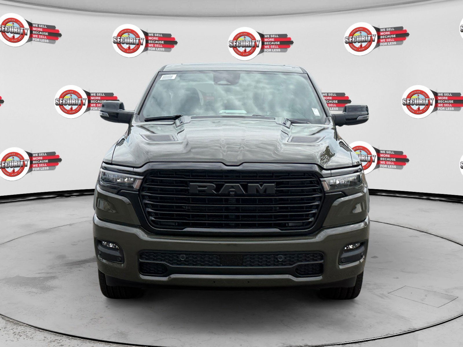 New 2026 Tank Exterior Paint RAM Laramie image 8