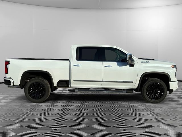 2026 Chevrolet Silverado 2500 HD High Country - Photo 2