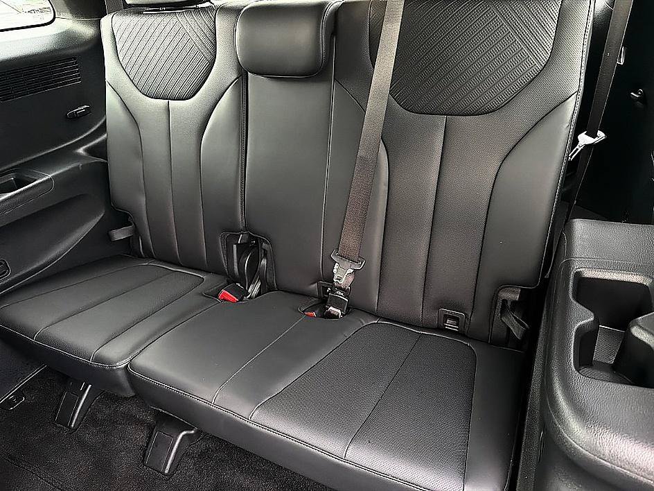 Used 2025 Typhoon Silver Hyundai SEL image 10