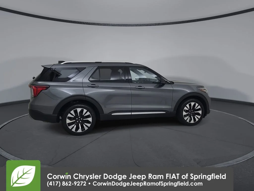 Used 2025 Gray Ford Platinum image 16