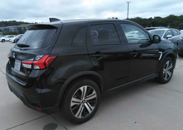 Used 2026 Black Mitsubishi 2.0 SE image 3