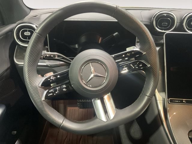 Certified Used 2026 MANUFAKTUR Patagonia Red Metallic Mercedes-Benz GLC 300 image 18
