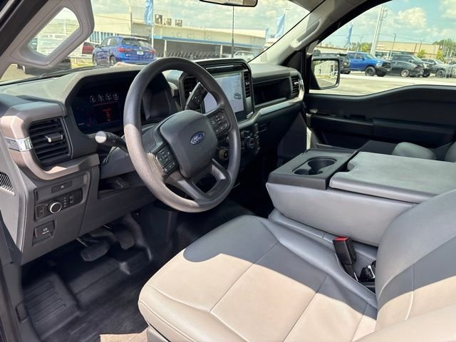 Used 2025 Blue Ford XL image 8